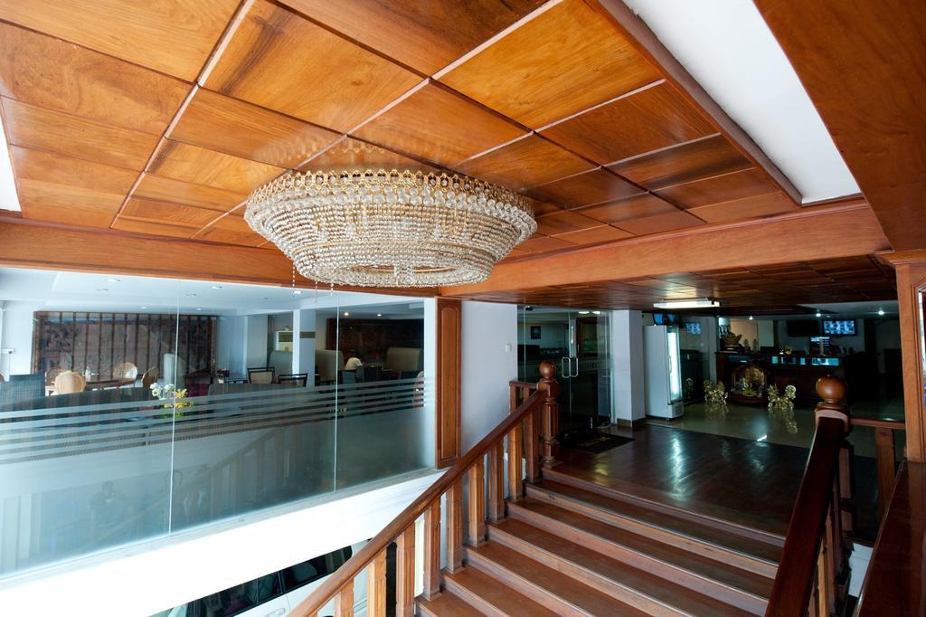 Circuit Hotel & Cafe - Nana Hotel Πνομ Πενχ Εξωτερικό φωτογραφία