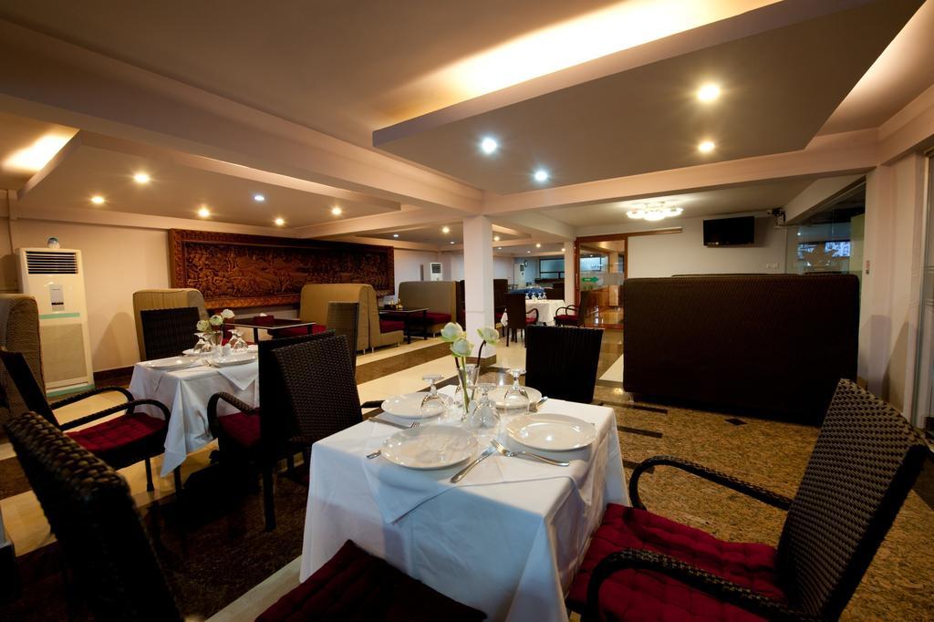 Circuit Hotel & Cafe - Nana Hotel Πνομ Πενχ Εξωτερικό φωτογραφία